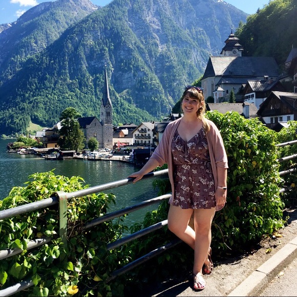 Meet Your Posher, Kristi - Picture 3 of 8